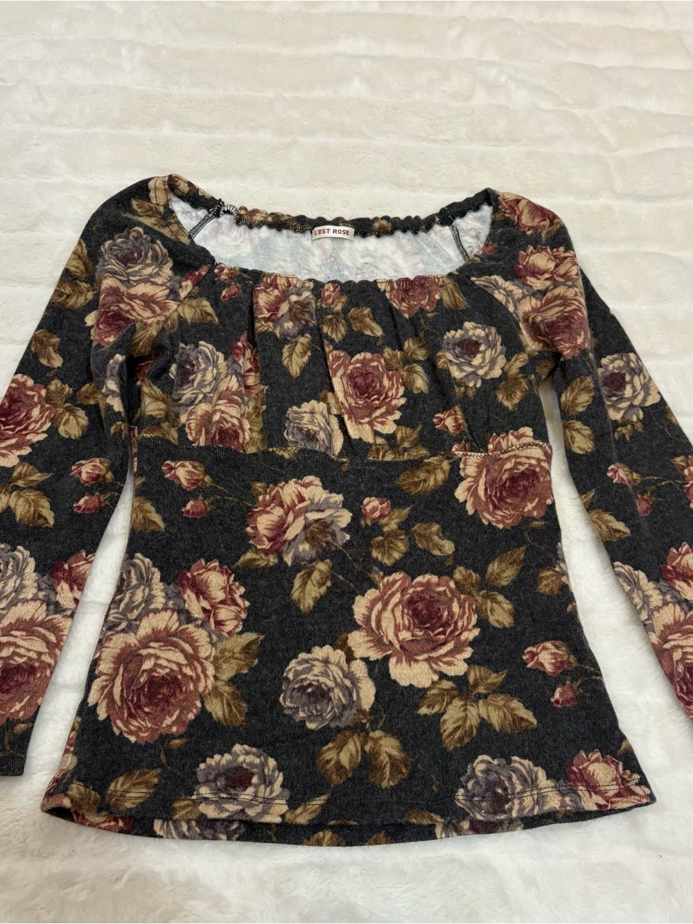 Lest Rose Charcoal Floral Long-Sleeve Scoop Neck Top